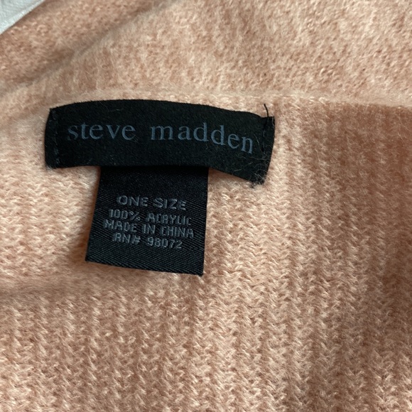 Steve Madden Blanket Scarf /Wrap Peach Muffler Scarf With Fringe Thick Soft Warm - Picture 9 of 11